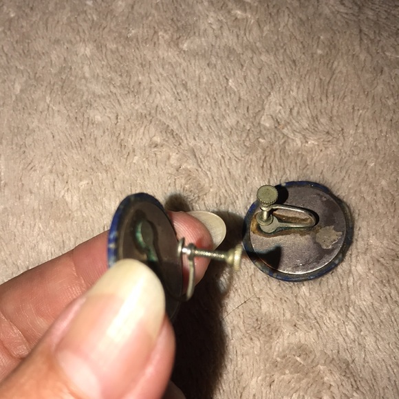 Vintage screw back/clip on earrings 💕 - Picture 3 of 4